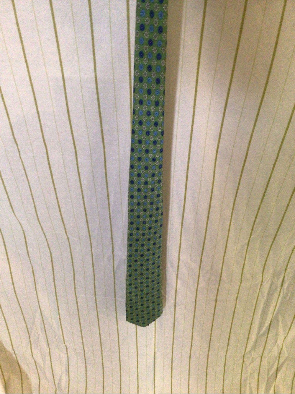Chaps Slim Green Tie with Blue Dot Motif